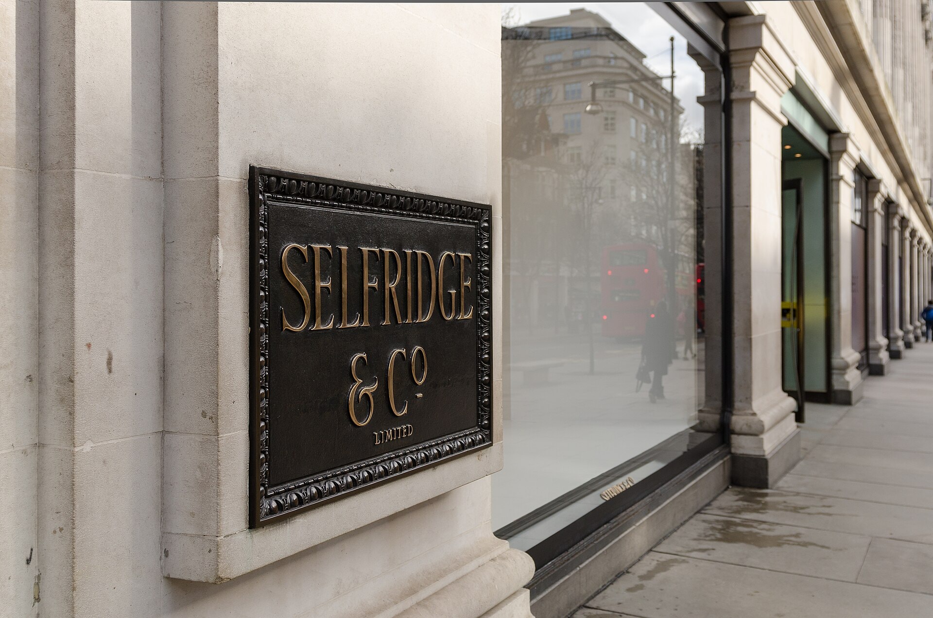 ASOS, Selfridges и Mulberry присоединились к Drapers Conscious Fashion Manifesto
