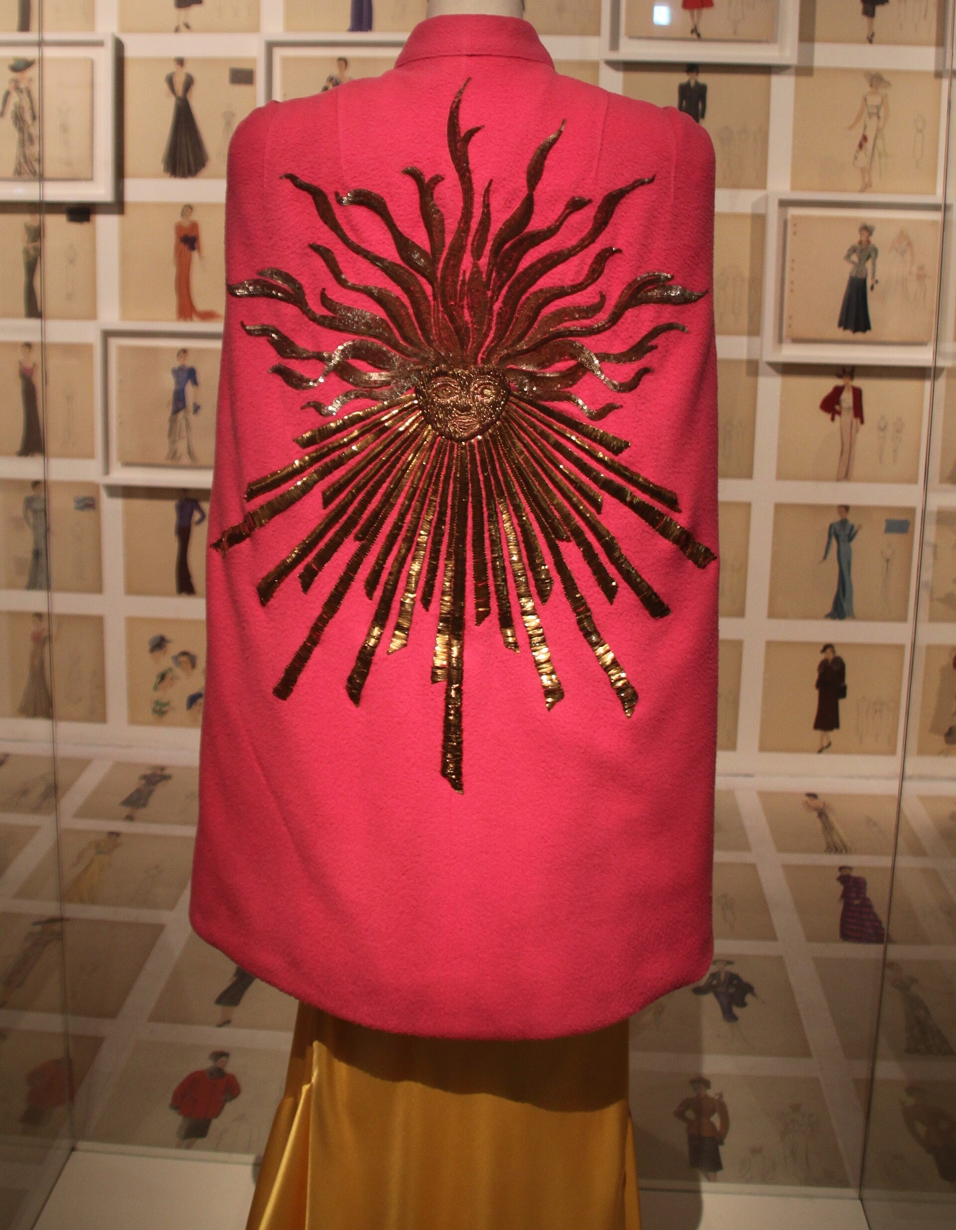 Schiaparelli возрождает сюрреализм в коллекции SS26 «Анатомия желания»