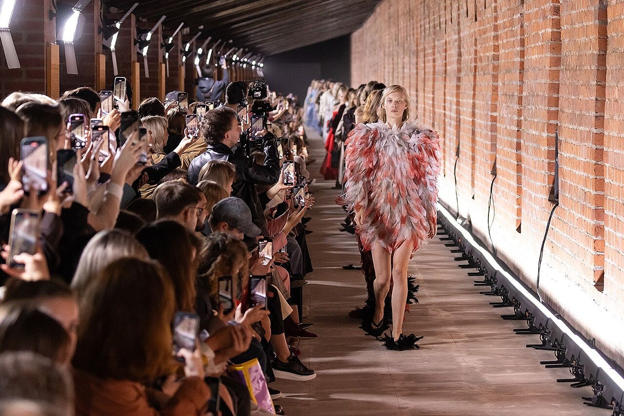 Fashion Factory School и «Яндекс Ритм» открыли Московскую неделю моды
