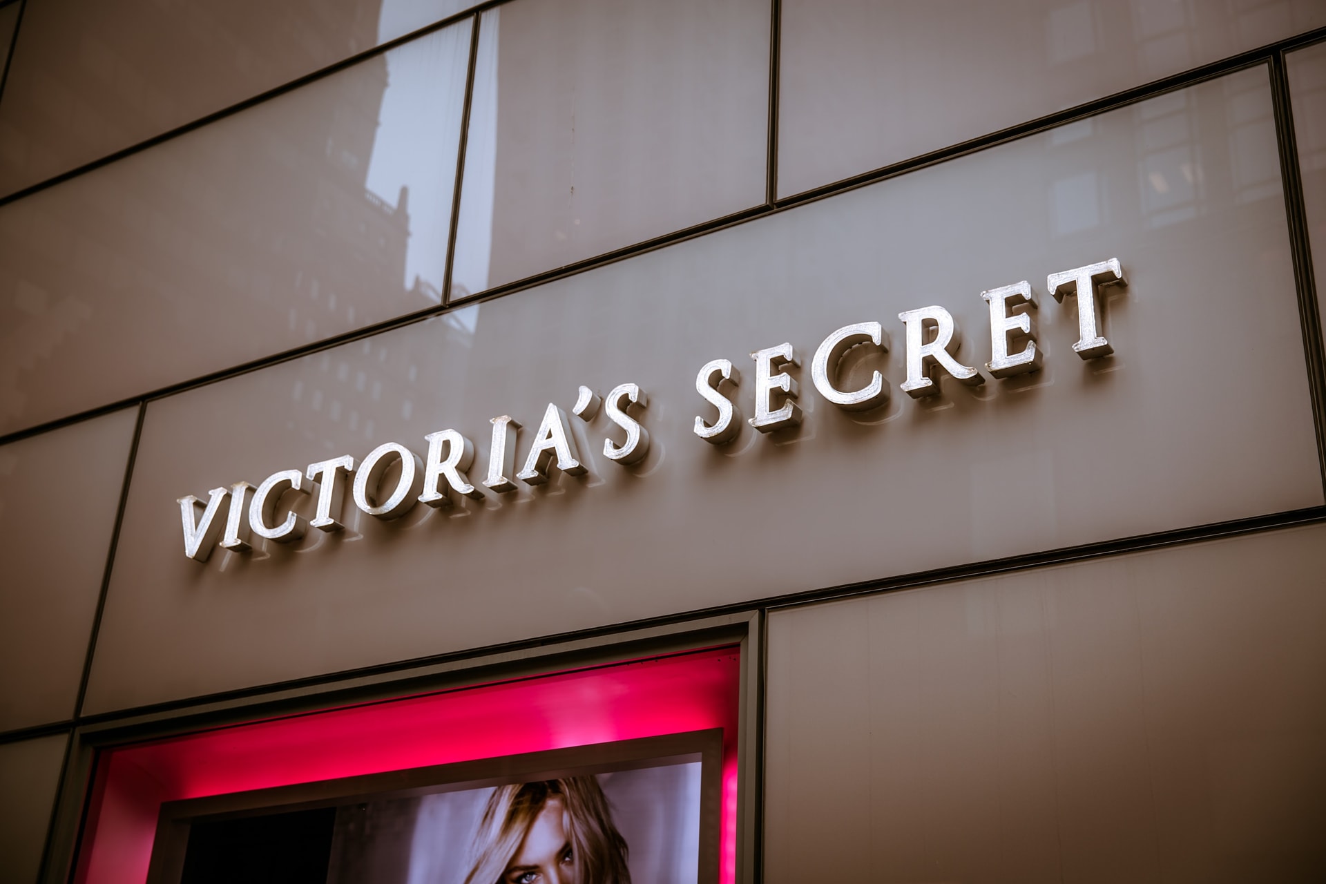 Победительница реалити Angels Among Us Соланж Омон стала новым «ангелом» Victoria's Secret
