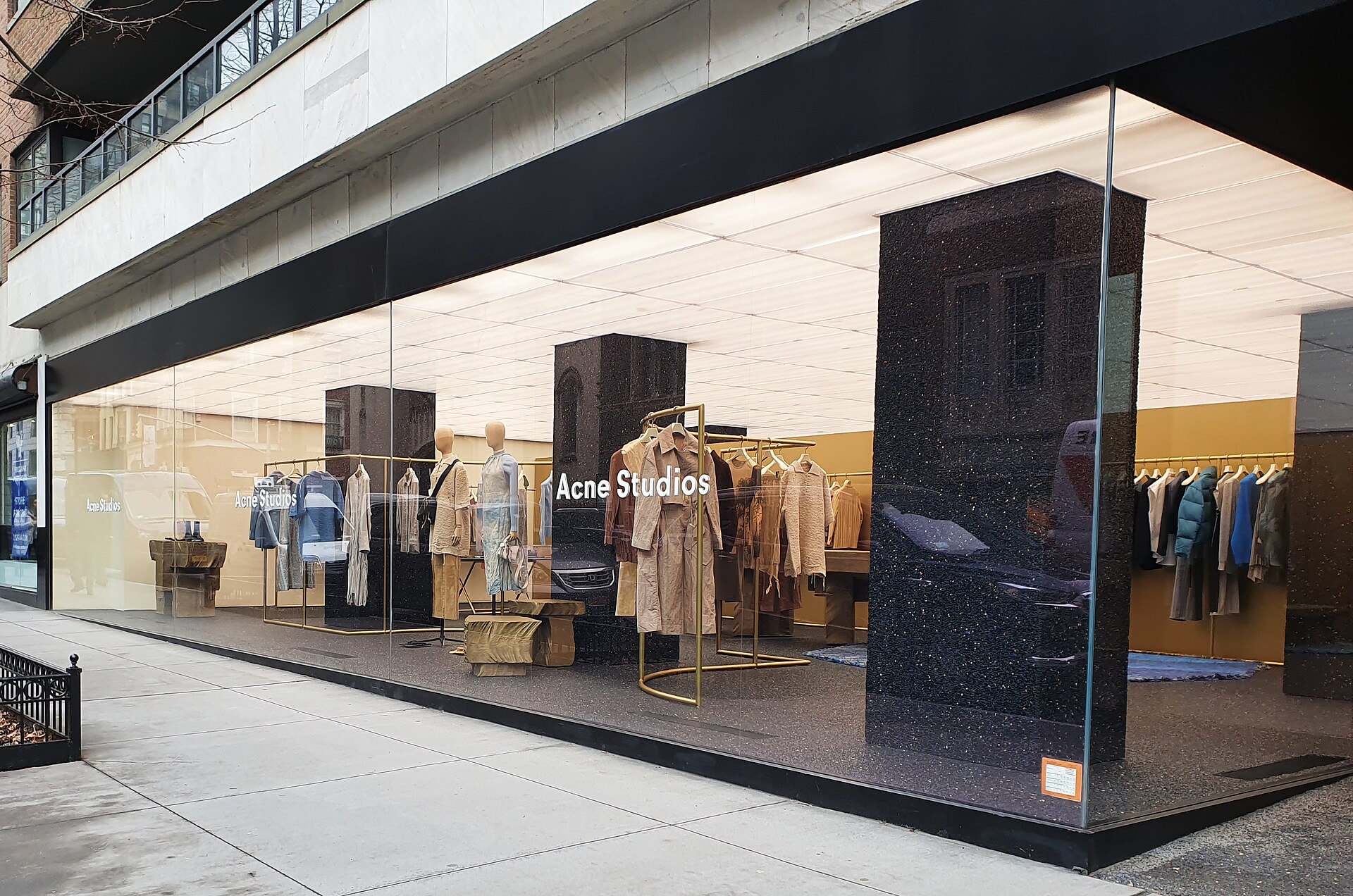 Acne Studios отмечает 30-летие коллекцией осень-зима 2026