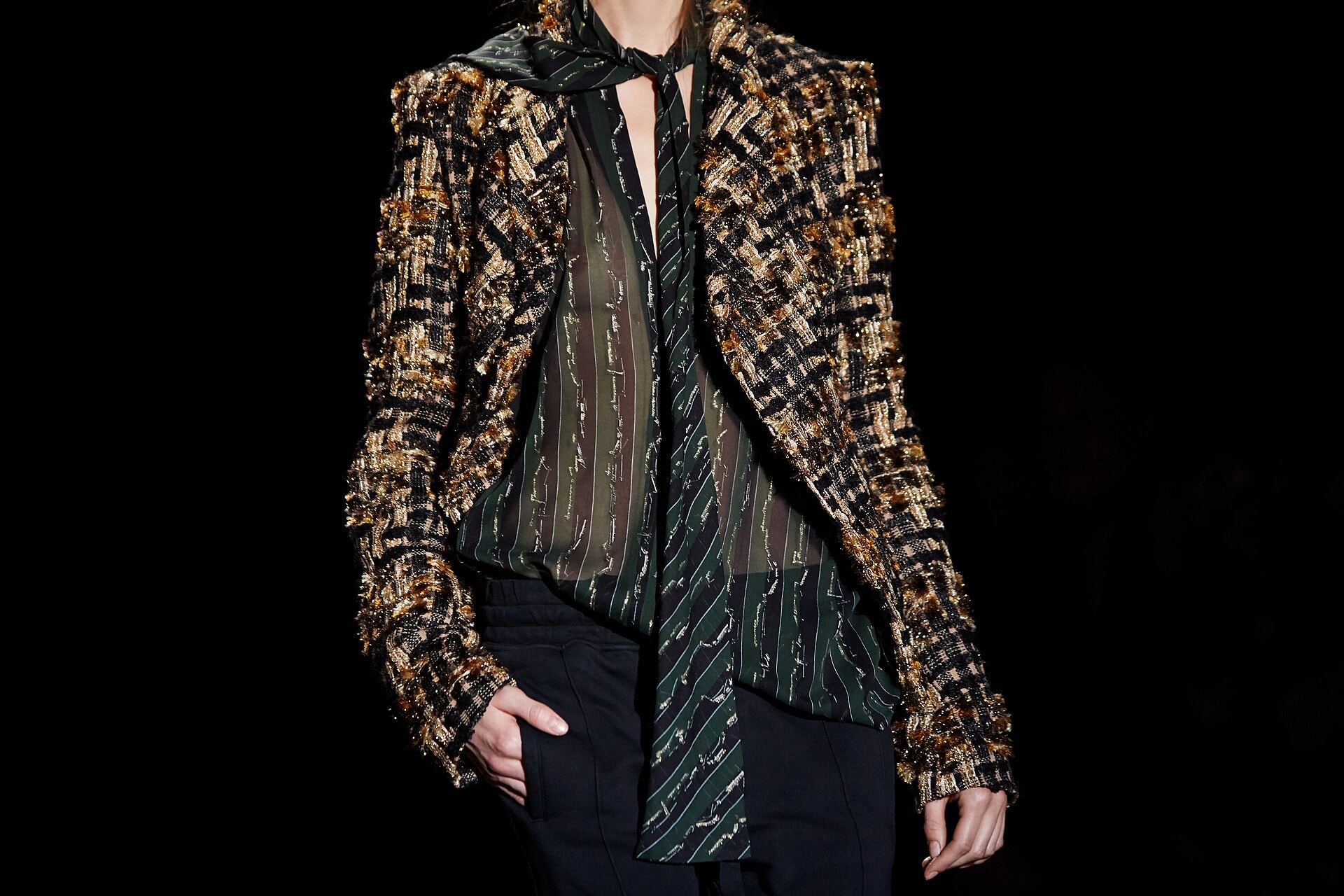 Haider Ackermann показал невесомую капсулу Canada Goose весна-лето 2026