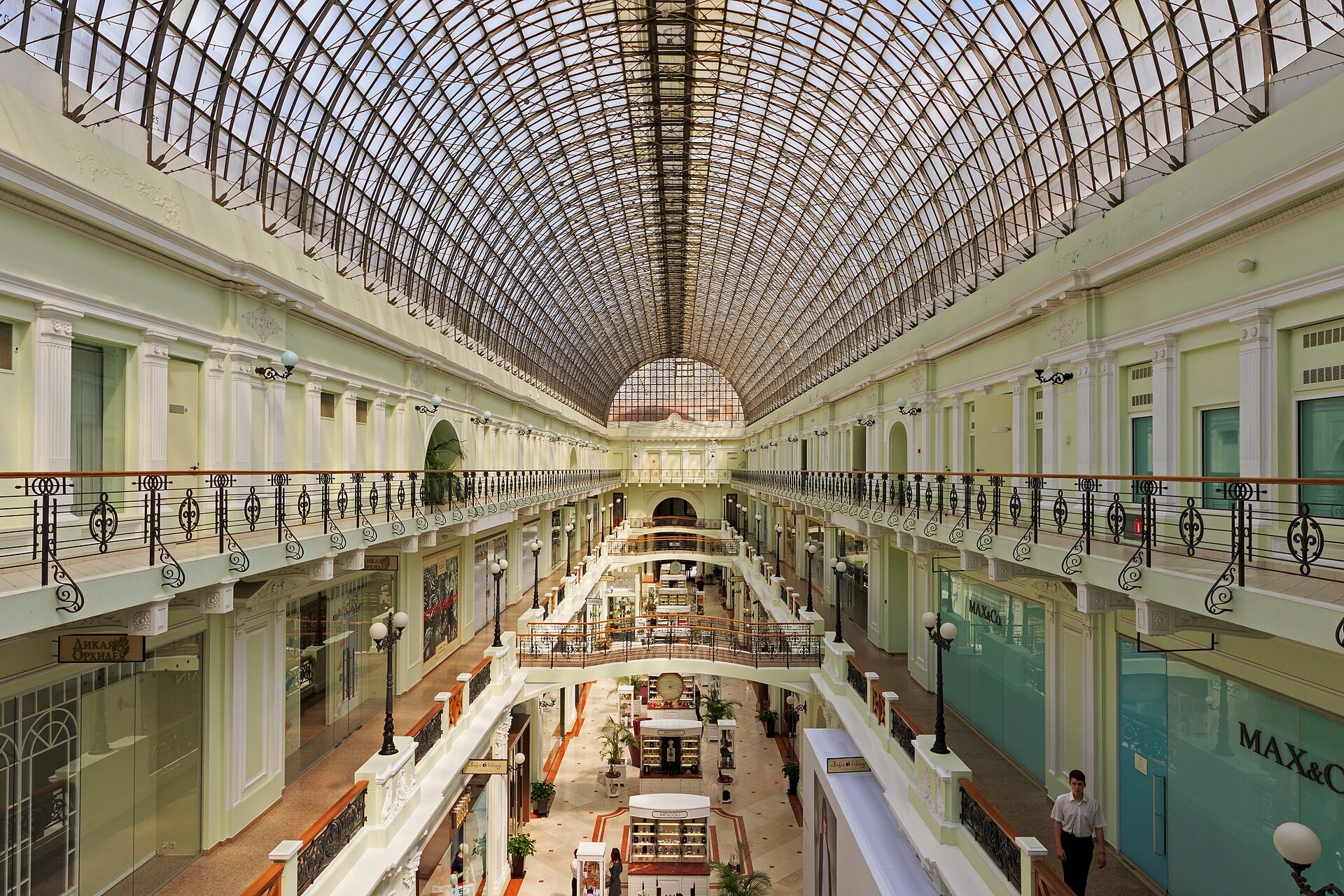 Премия The Best Luxury Stores 2026: в Москве наградили 100 бутиков