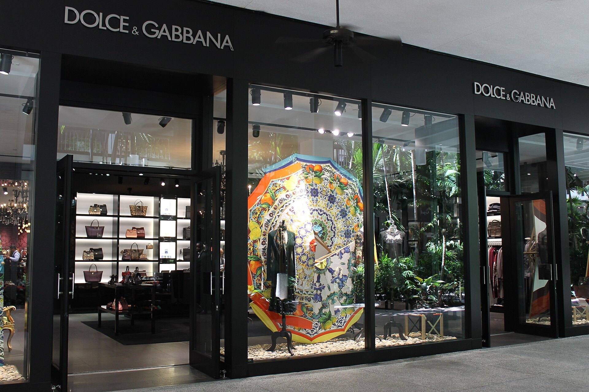 Стефано Кантино назначен со-гендиректором Dolce & Gabbana
